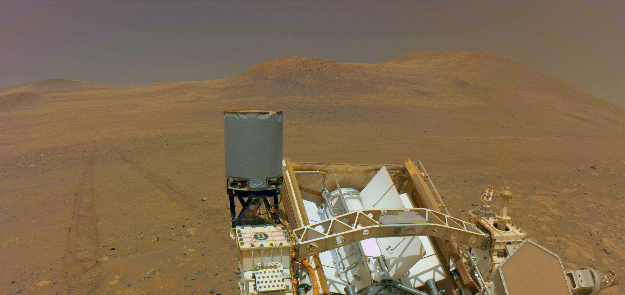 Tàu săn sự sống NASA có phát hiện mới ở "đầm cá sấu" ngoài Trái Đất - Ảnh 1. Tàu săn sự sống NASA có phát hiện mới ở "đầm cá sấu" ngoài Trái Đất - Ảnh 1.
