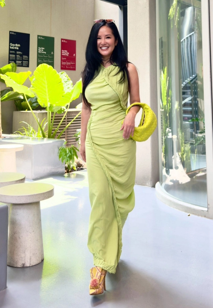 Diva Hồng Nhung rạng rỡ sau điều trị ung thư - Ảnh 5. Diva Hồng Nhung rạng rỡ sau điều trị ung thư - Ảnh 5.