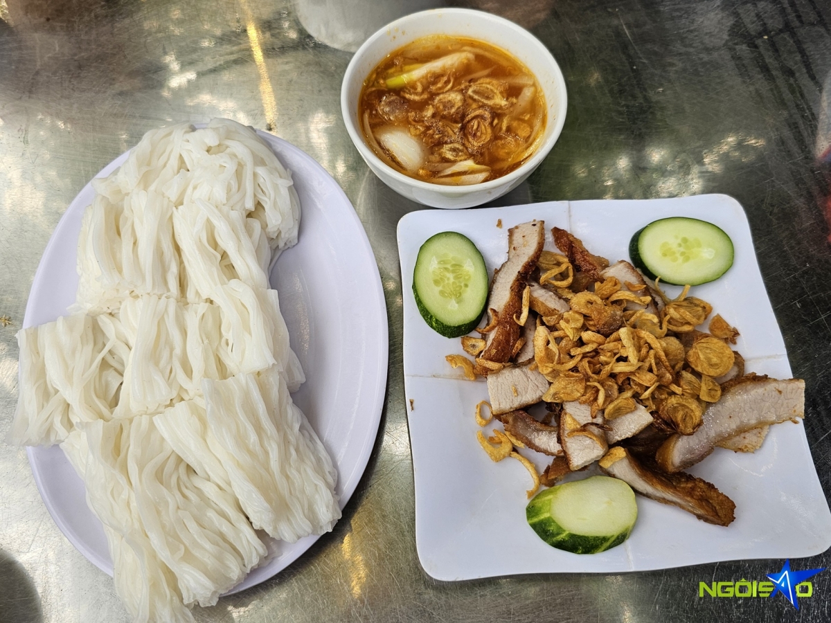 'Ăn sập' Nam Định với chưa đến 300.000 đồng - Ảnh 5. 'Ăn sập' Nam Định với chưa đến 300.000 đồng - Ảnh 5.