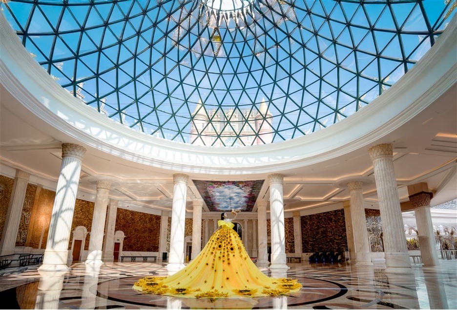 Sun World Ba Na Hills ngợp ngời sắc vàng trong lễ hội Hoa Mặt trời- Ảnh 3. Sun World Ba Na Hills ngợp ngời sắc vàng trong lễ hội Hoa Mặt trời- Ảnh 3.