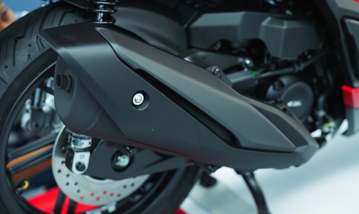 Honda SH 350i 2025 mới nhập khẩu về đại lý thiết kế đẹp long lanh, trang bị đỉnh cao có giá ra sao?- Ảnh 8. Honda SH 350i 2025 mới nhập khẩu về đại lý thiết kế đẹp long lanh, trang bị đỉnh cao có giá ra sao?- Ảnh 8.