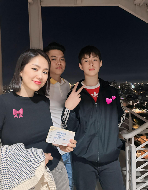 Chiều cao ở tuổi 12 gây ngạc nhiên của con trai Lê Phương - Quách Ngọc Ngoan - Ảnh 5. Chiều cao ở tuổi 12 gây ngạc nhiên của con trai Lê Phương - Quách Ngọc Ngoan - Ảnh 5.