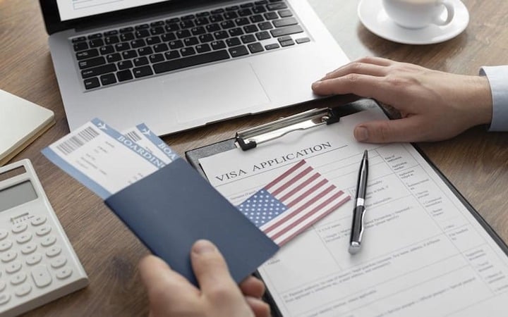 thu-tuc-xin-visa-du-hoc-my-4-16044808-1748453830444-1748453830803892804681.jpg