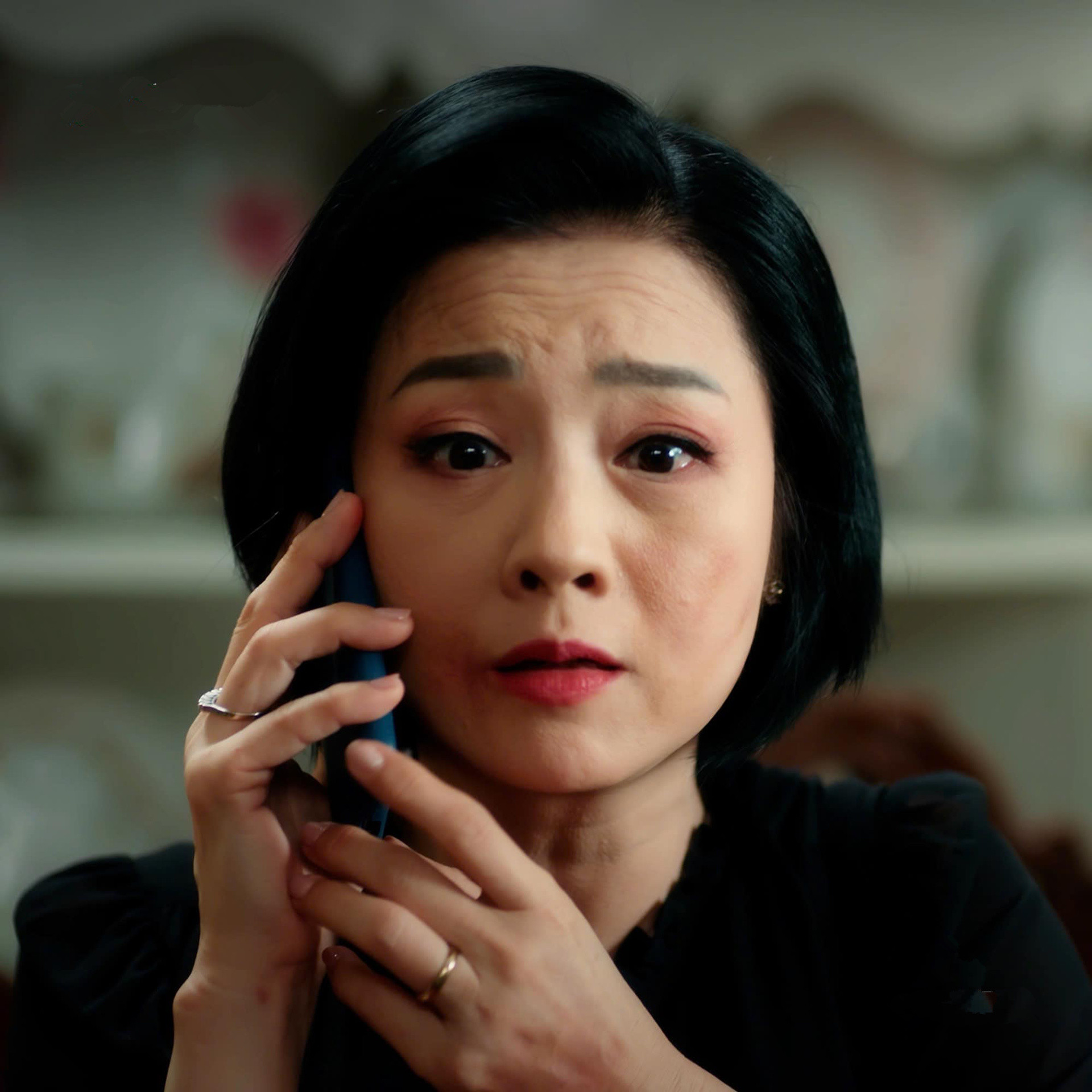 Diễn viên 'Lưỡi dao' sau 30 năm: Người lấy chồng Việt kiều Đức, người làm sếp to - Ảnh 2. Diễn viên 'Lưỡi dao' sau 30 năm: Người lấy chồng Việt kiều Đức, người làm sếp to - Ảnh 2.
