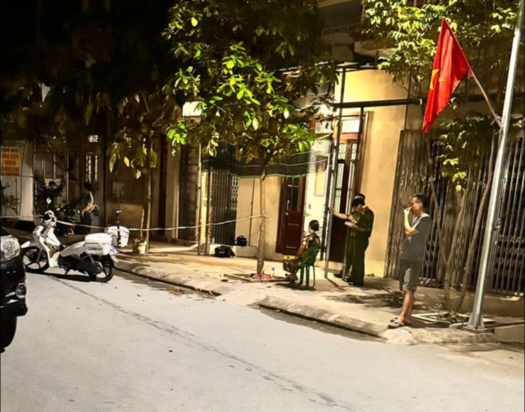 Dùng dao đâm người nhà sau bữa nhậu - Ảnh 1. Dùng dao đâm người nhà sau bữa nhậu - Ảnh 1.