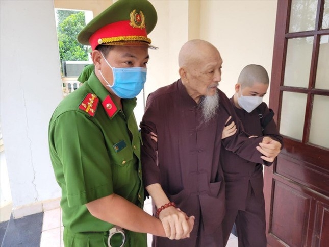 Diễn biến mới nhất vụ 'Tịnh thất Bồng Lai' - Ảnh 1. Diễn biến mới nhất vụ 'Tịnh thất Bồng Lai' - Ảnh 1.
