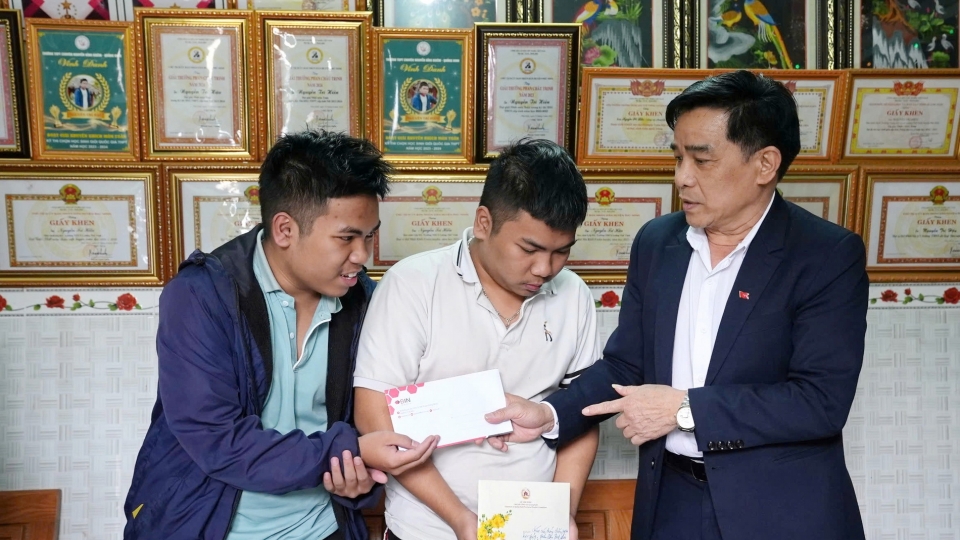 onglevandungchutichubndtinhquangnamtangquatetchoanhemtrihientrihau-1746258360134-1746258360293810671074.jpg