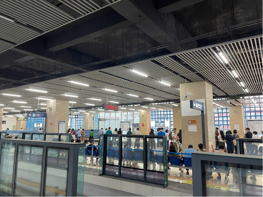 Tàu điện Cát Linh – Hà Đông phải dừng do hệ thống cảnh báo lỗi - Ảnh 1. Tàu điện Cát Linh – Hà Đông phải dừng do hệ thống cảnh báo lỗi - Ảnh 1.