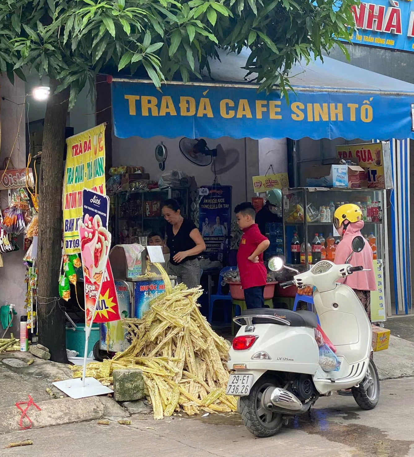 Mùa nắng nóng nước mía giá rẻ bán chạy, tiểu thương chỉ cách nhận biết hàng chuẩn