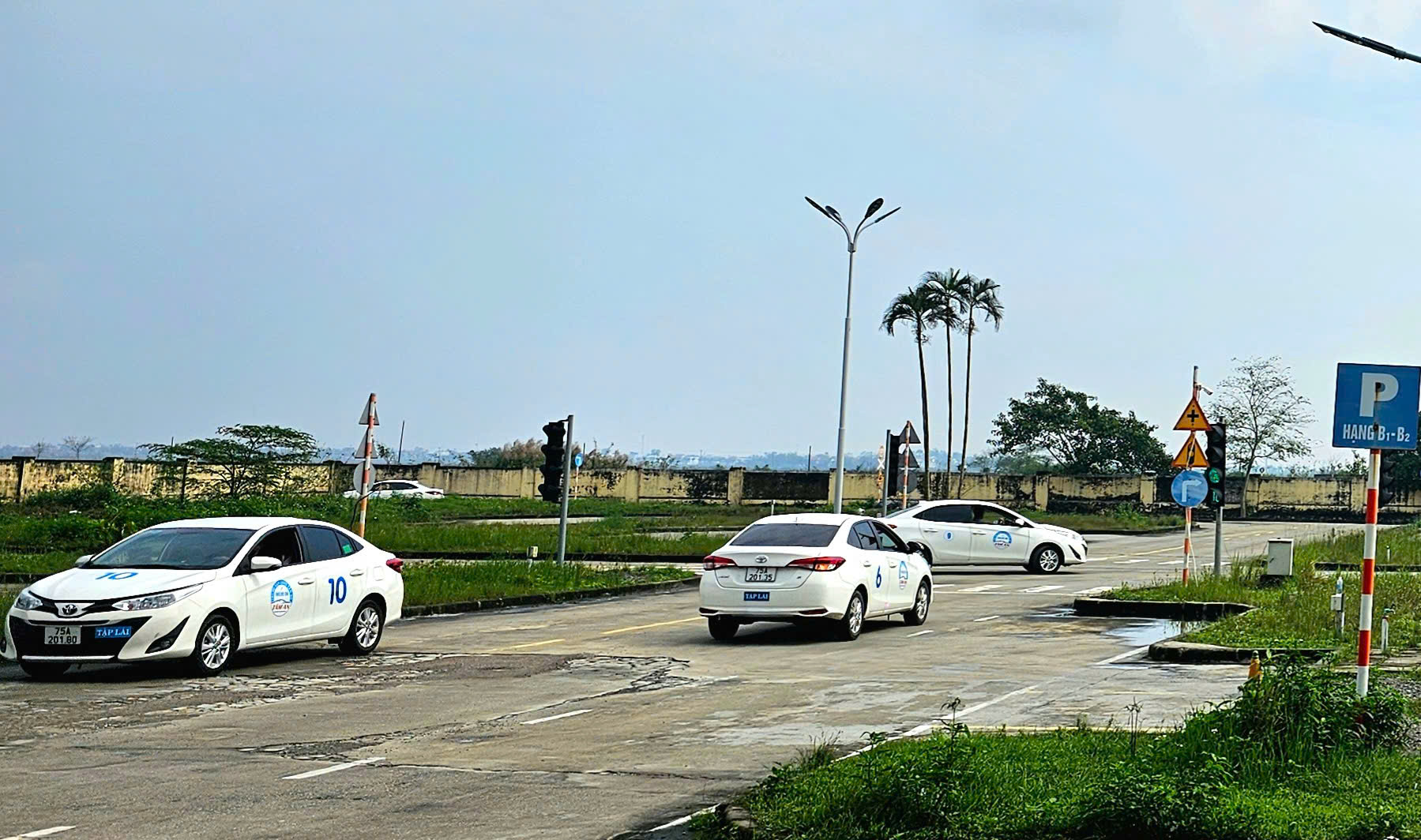 Sau thời gian tạm dừng, khi nào Huế tổ chức sát hạch lái xe ô tô? - Ảnh 1.