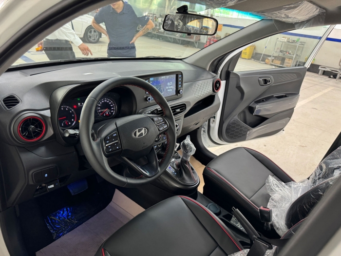 Giá lăn bánh Hyundai Grand i10 mới nhất giảm kỷ lục, siêu rẻ, sẵn sàng đứng đầu phân khúc sedan hạng A về doanh số- Ảnh 5. Giá lăn bánh Hyundai Grand i10 mới nhất giảm kỷ lục, siêu rẻ, sẵn sàng đứng đầu phân khúc sedan hạng A về doanh số- Ảnh 5.