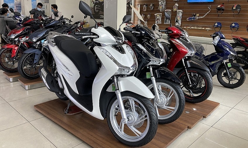 Giá xe SH mới nhất rẻ hiếm có, có phiên bản giảm đậm tới 25 triệu đồng- Ảnh 3. Giá xe SH mới nhất rẻ hiếm có, có phiên bản giảm đậm tới 25 triệu đồng- Ảnh 3.