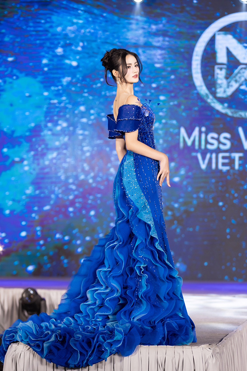 Hoa hậu Ý Nhi: Chỉ cần cái gật đầu, ánh nhìn của bố đủ để tôi mạnh mẽ hơn - Ảnh 4. Hoa hậu Ý Nhi: Chỉ cần cái gật đầu, ánh nhìn của bố đủ để tôi mạnh mẽ hơn - Ảnh 4.