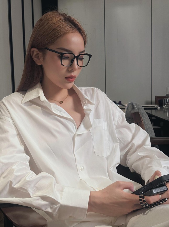 Từ trang phục đến phụ kiện, đôi bạn thân Kỳ Duyên - Thiên Ân có cực nhiều đồ đôi, đồng điệu - Ảnh 6. Từ trang phục đến phụ kiện, đôi bạn thân Kỳ Duyên - Thiên Ân có cực nhiều đồ đôi, đồng điệu - Ảnh 6.