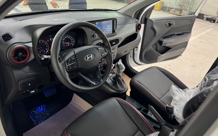 Giá lăn bánh Toyota Vios mới nhất hấp dẫn chưa từng có, ngang sedan hạng A, Hyundai Accent và Honda City chạy đua doanh số- Ảnh 1. Giá lăn bánh Hyundai Grand i10 mới nhất giảm kỷ lục, siêu rẻ, sẵn sàng đứng đầu phân khúc sedan hạng A về doanh số