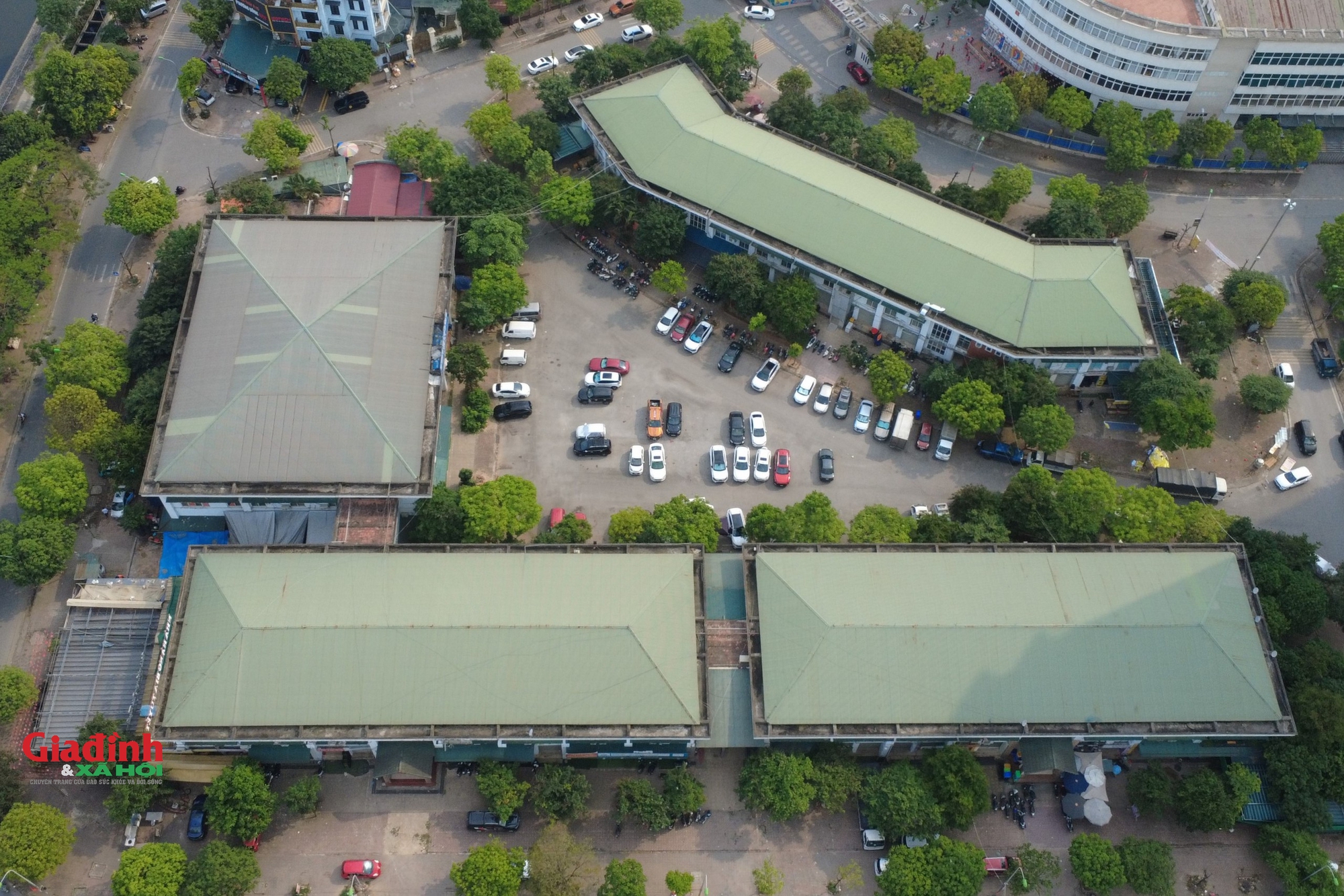 Cận cảnh trung tâm thương mại rộng gần 17.000m2 dự kiến làm trụ sở phường mới ở Hà Nội- Ảnh 1. Cận cảnh trung tâm thương mại rộng gần 17.000m2 dự kiến làm trụ sở phường mới ở Hà Nội- Ảnh 1.