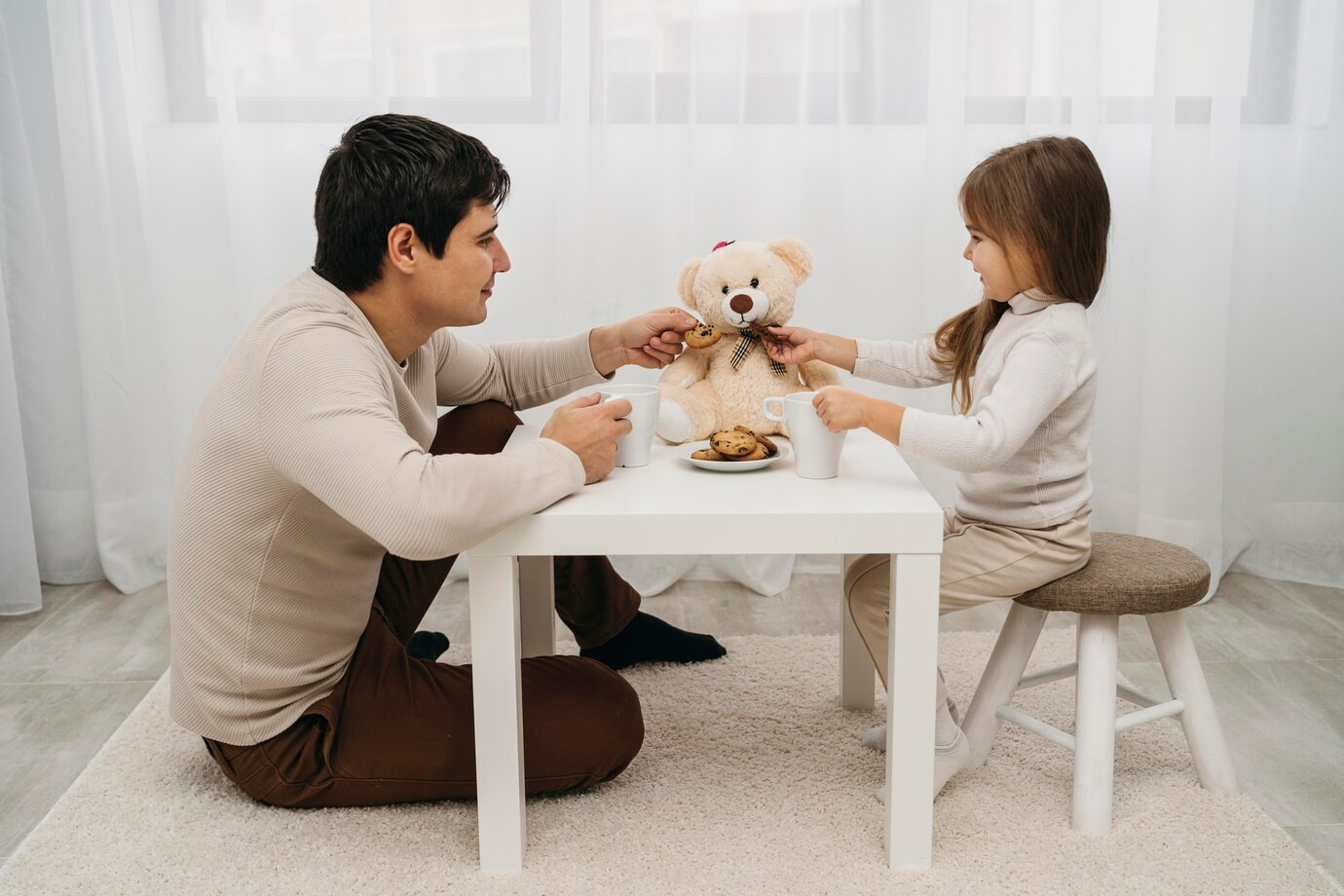 Con riêng của chồng cất tiếng gọi mẹ khiến tôi muốn quên tất cả lỗi lầm - Ảnh 2. Con riêng của chồng cất tiếng gọi mẹ khiến tôi muốn quên tất cả lỗi lầm - Ảnh 2.