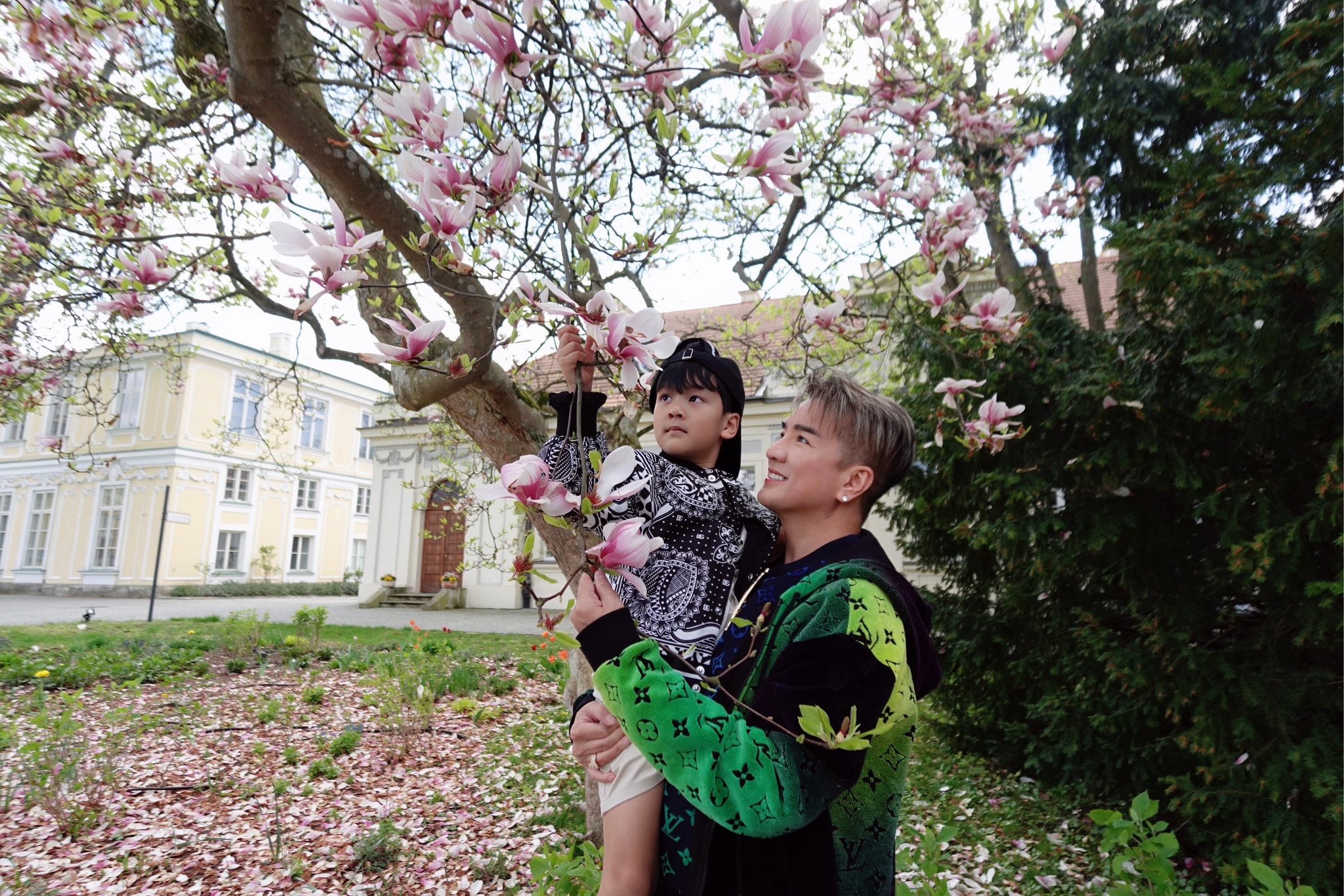 Nam ca sĩ đình đám có nhà 2 mặt tiền tại TP.HCM giờ ra sao sau 9 tháng bị cấm hát?- Ảnh 4.