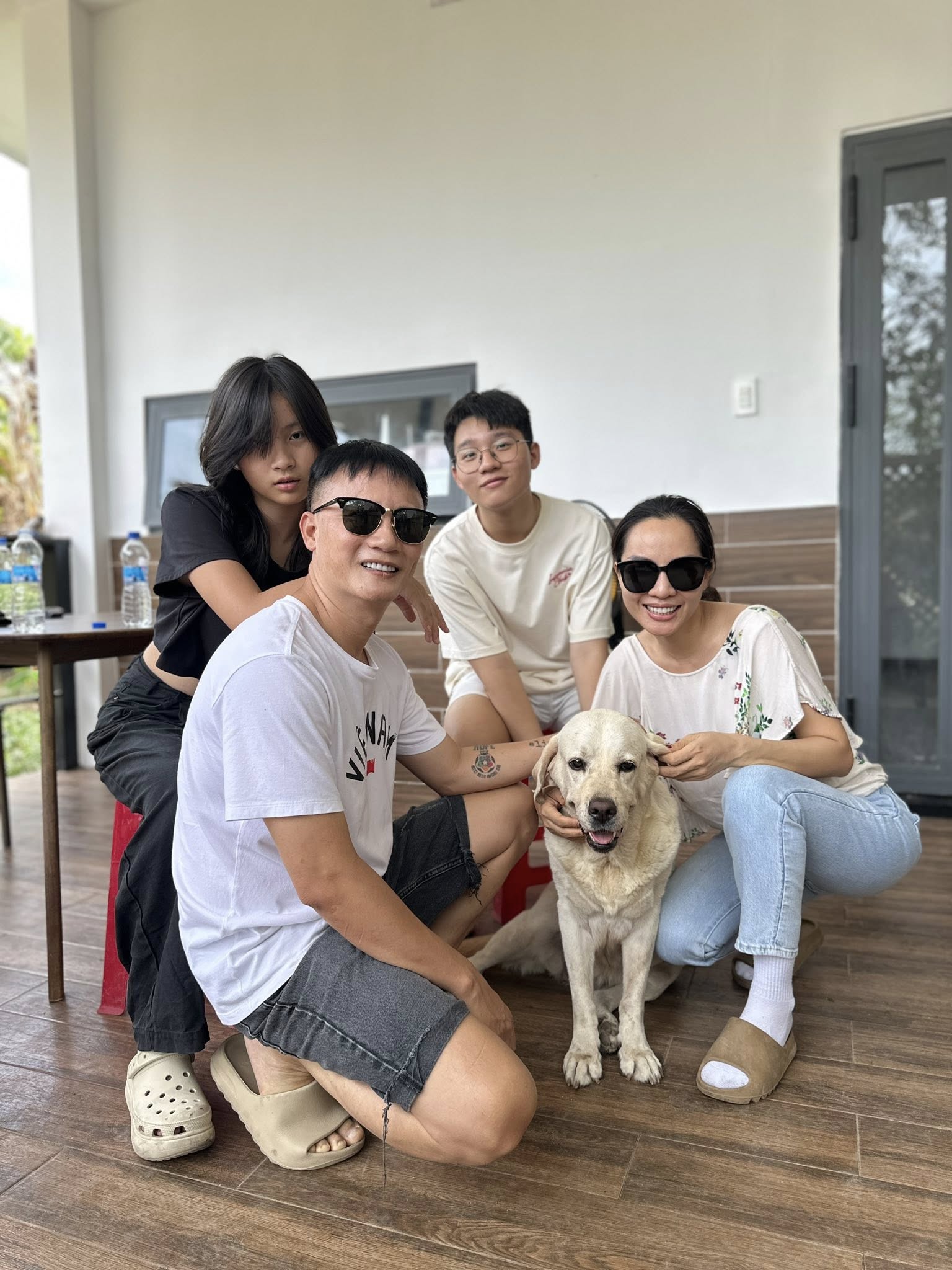 Nam ca sĩ điển trai quê Nam Định lấy tiểu thư nhà đại gia miền Tây sau 19 năm có cuộc sống ra sao?- Ảnh 8.