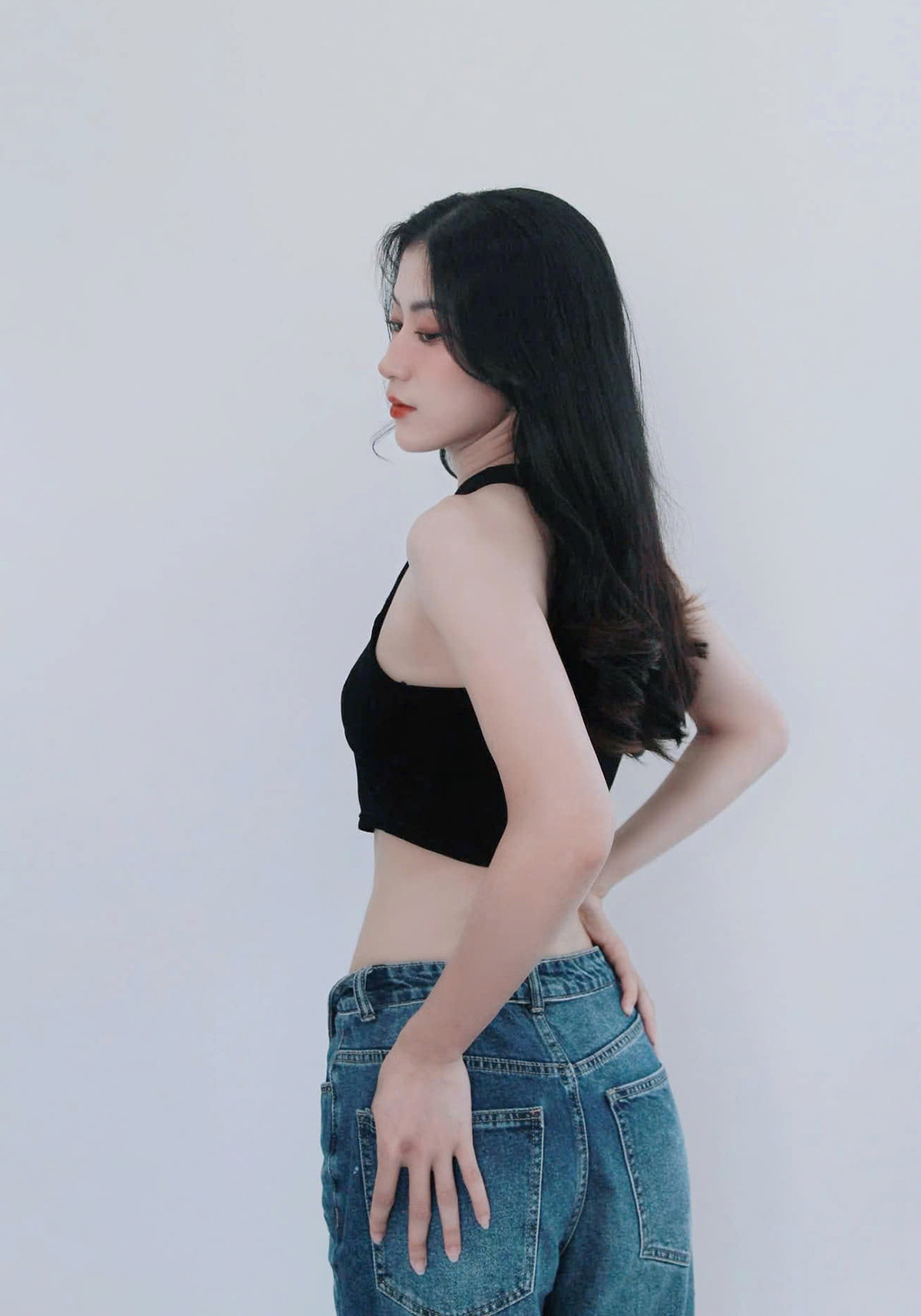 Hotgirl bóng chuyền Hoàng Kiều Trinh khoe sắc ấn tượng bên hồ bơi - Ảnh 6. Hotgirl bóng chuyền Hoàng Kiều Trinh khoe sắc ấn tượng bên hồ bơi - Ảnh 6.