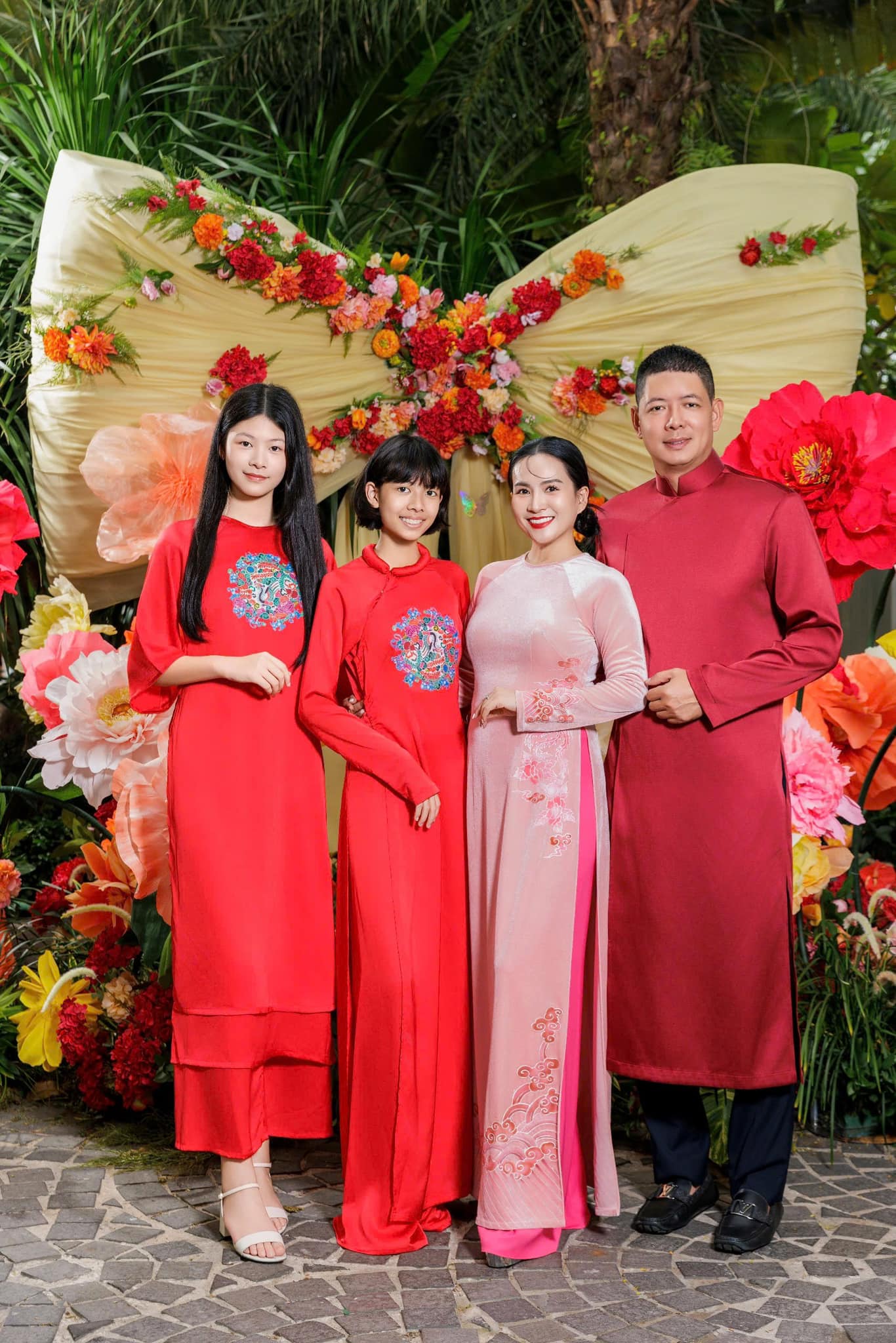 Con gái cựu siêu mẫu Bình Minh: 16 tuổi cao hơn 1m75, học đúng kiểu "con nhà người ta" - Ảnh 1. Con gái cựu siêu mẫu Bình Minh: 16 tuổi cao hơn 1m75, học đúng kiểu "con nhà người ta" - Ảnh 1.