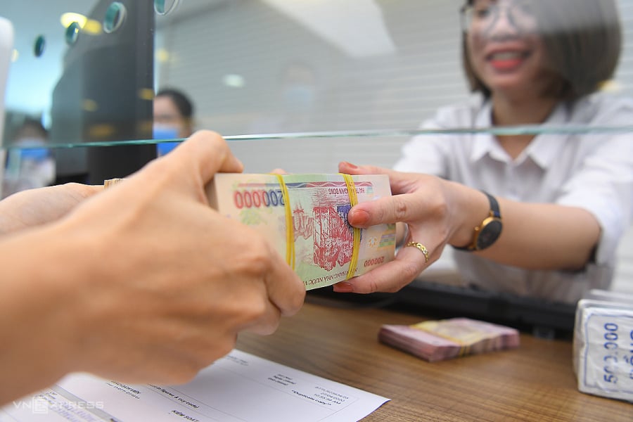 Ngân hàng có lãi suất tiết kiệm 18 tháng đang cao nhất thị trường: Gửi 500 triệu đồng có lãi bao nhiêu cao nhất? - Ảnh 2. Ngân hàng có lãi suất tiết kiệm 18 tháng đang cao nhất thị trường: Gửi 500 triệu đồng có lãi bao nhiêu cao nhất? - Ảnh 2.