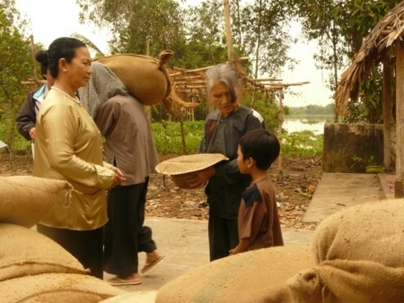 'Cô đào lẳng lơ gian ác' và cuộc đời đẫm nước mắt, tuổi U90 vất vả mưu sinh sống trong nhà trọ- Ảnh 3. 'Cô đào lẳng lơ gian ác' và cuộc đời đẫm nước mắt, tuổi U90 vất vả mưu sinh sống trong nhà trọ- Ảnh 3.