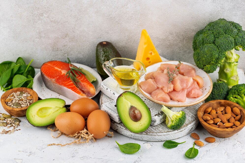Dinh dưỡng và vận động - ‘chìa khóa’ đơn giản để sống khỏe- Ảnh 2. Dinh dưỡng và vận động - ‘chìa khóa’ đơn giản để sống khỏe- Ảnh 2.