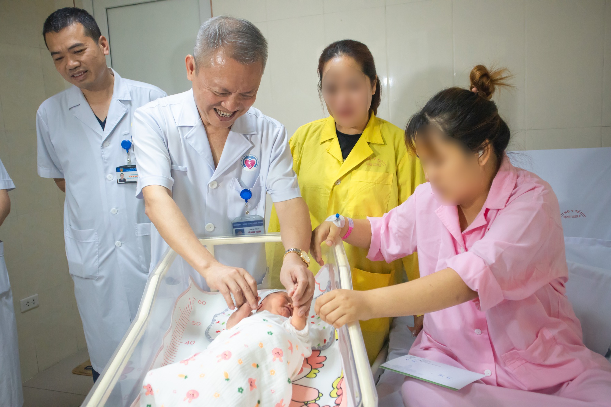 Viết tiếp câu chuyện cổ tích về cô gái mắc bệnh tim bẩm sinh, chỉ có 1% hy vọng cách đây 13 năm, vừa vượt cạn thành công - Ảnh 1. Viết tiếp câu chuyện cổ tích về cô gái mắc bệnh tim bẩm sinh, chỉ có 1% hy vọng cách đây 13 năm, vừa vượt cạn thành công - Ảnh 1.