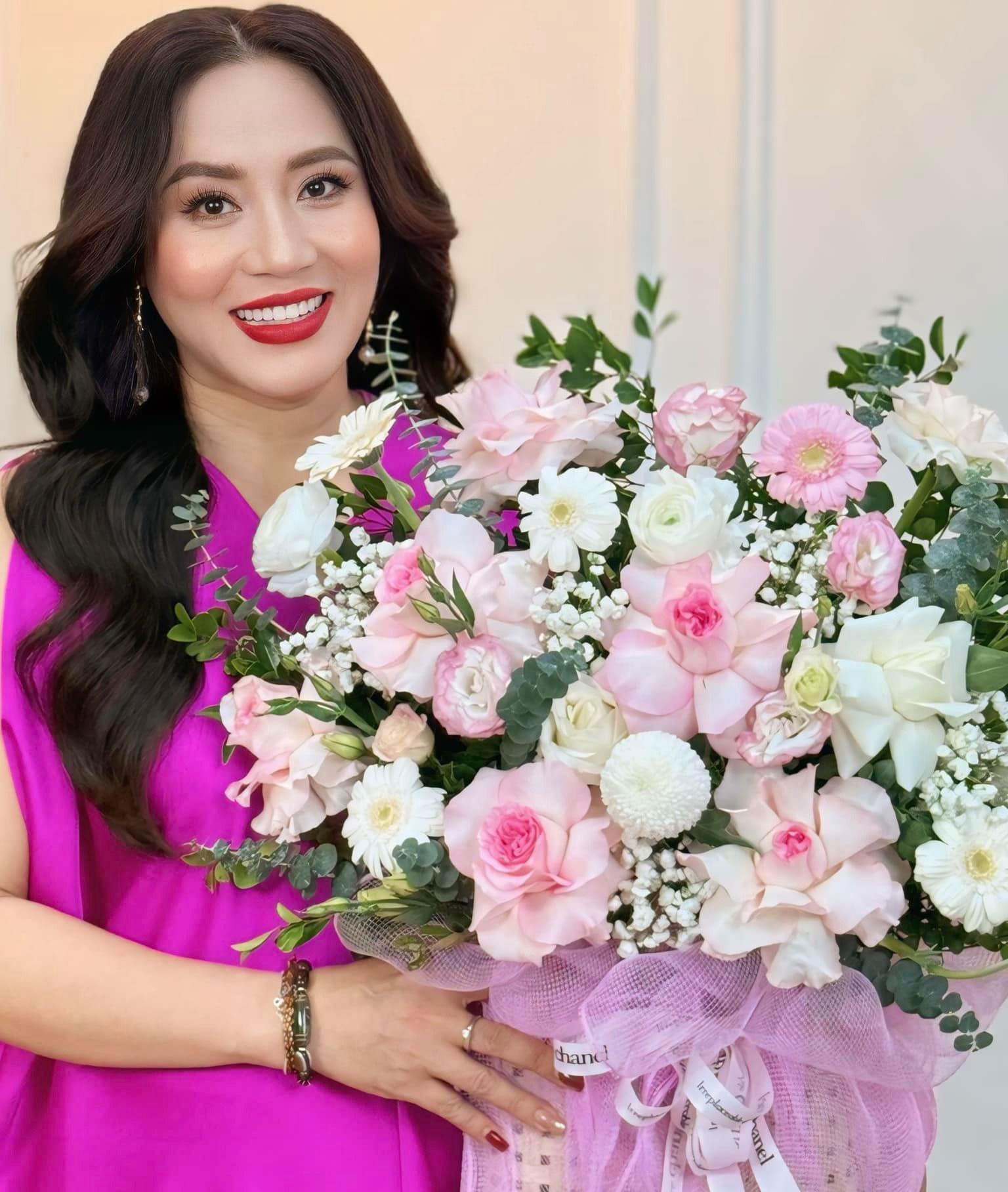 Cuộc ly hôn kỳ lạ của diễn viên Thu Huyền - Ảnh 2. Cuộc ly hôn kỳ lạ của diễn viên Thu Huyền - Ảnh 2.