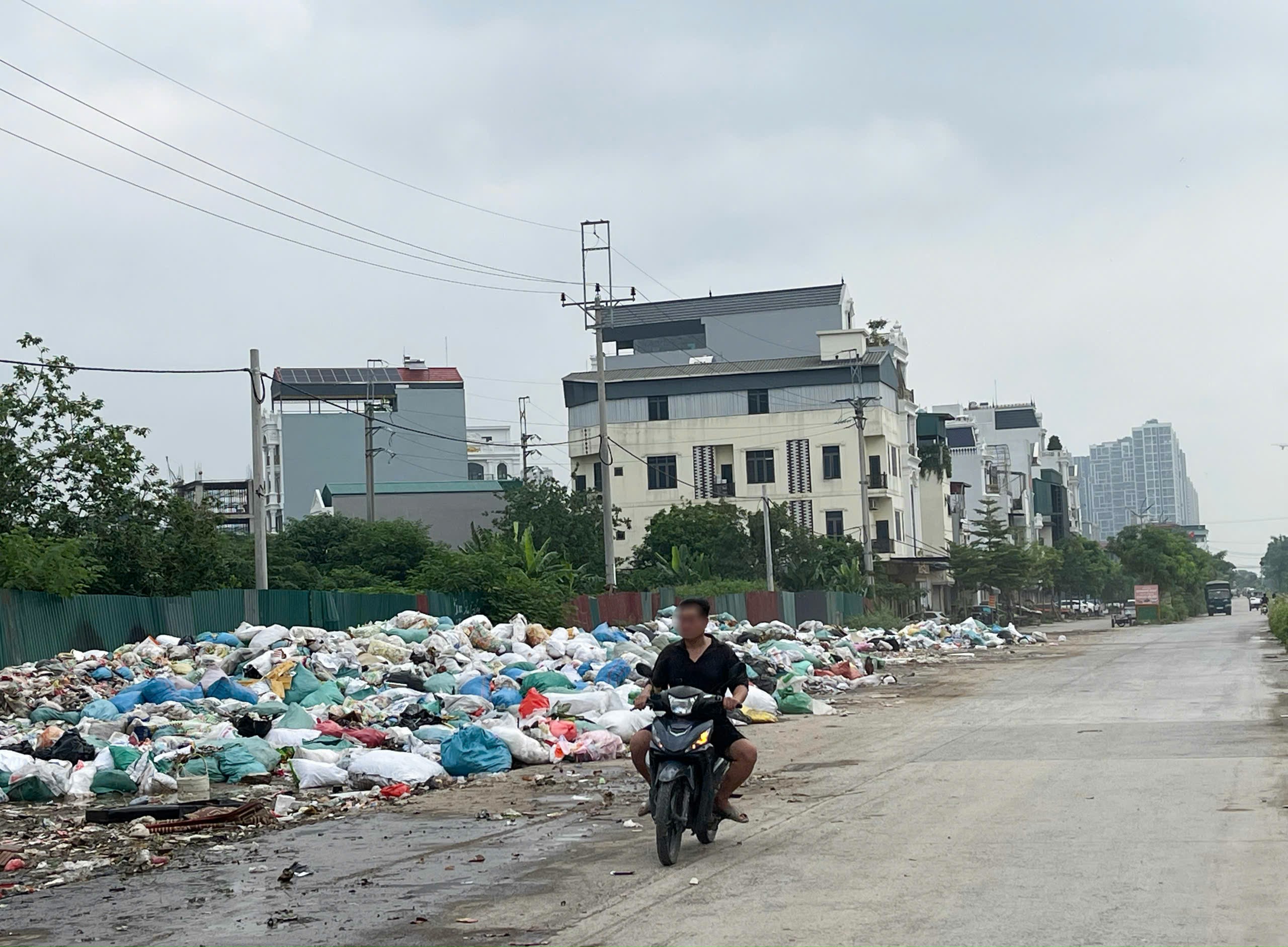 Thủ phủ bánh kẹo La Phù ở Hà Nội vắng lặng đến lạ thường- Ảnh 13. Thủ phủ bánh kẹo La Phù ở Hà Nội vắng lặng đến lạ thường- Ảnh 13.