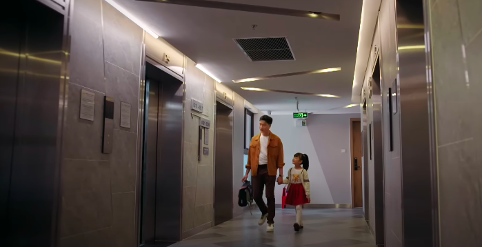 Tập mới nhất 'Cầu vồng ở phía chân trời': Bắp và Khoai đánh nhau vì bài văn giống hệt nhau, Tuấn tiếp tục tìm giúp việc- Ảnh 4. Tập mới nhất 'Cầu vồng ở phía chân trời': Bắp và Khoai đánh nhau vì bài văn giống hệt nhau, Tuấn tiếp tục tìm giúp việc- Ảnh 4.
