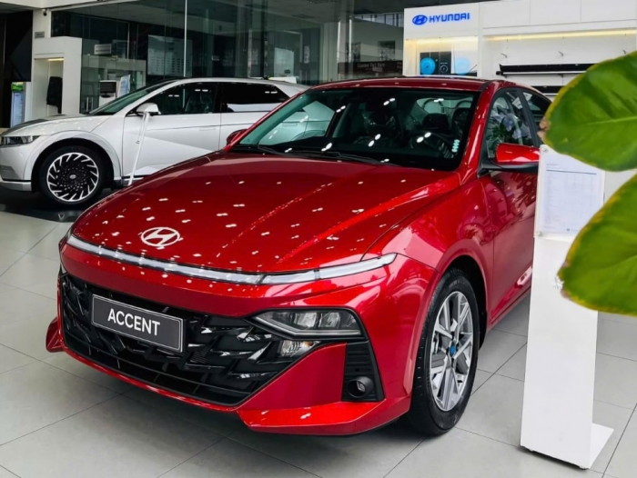 Xe sedan hạng B giảm kỷ lục, thấp hơn cả xe hạng A: Toyota Vios rẻ hơn cả Kia Morning, Hyundai Grand i10- Ảnh 3. Xe sedan hạng B giảm kỷ lục, thấp hơn cả xe hạng A: Toyota Vios rẻ hơn cả Kia Morning, Hyundai Grand i10- Ảnh 3.