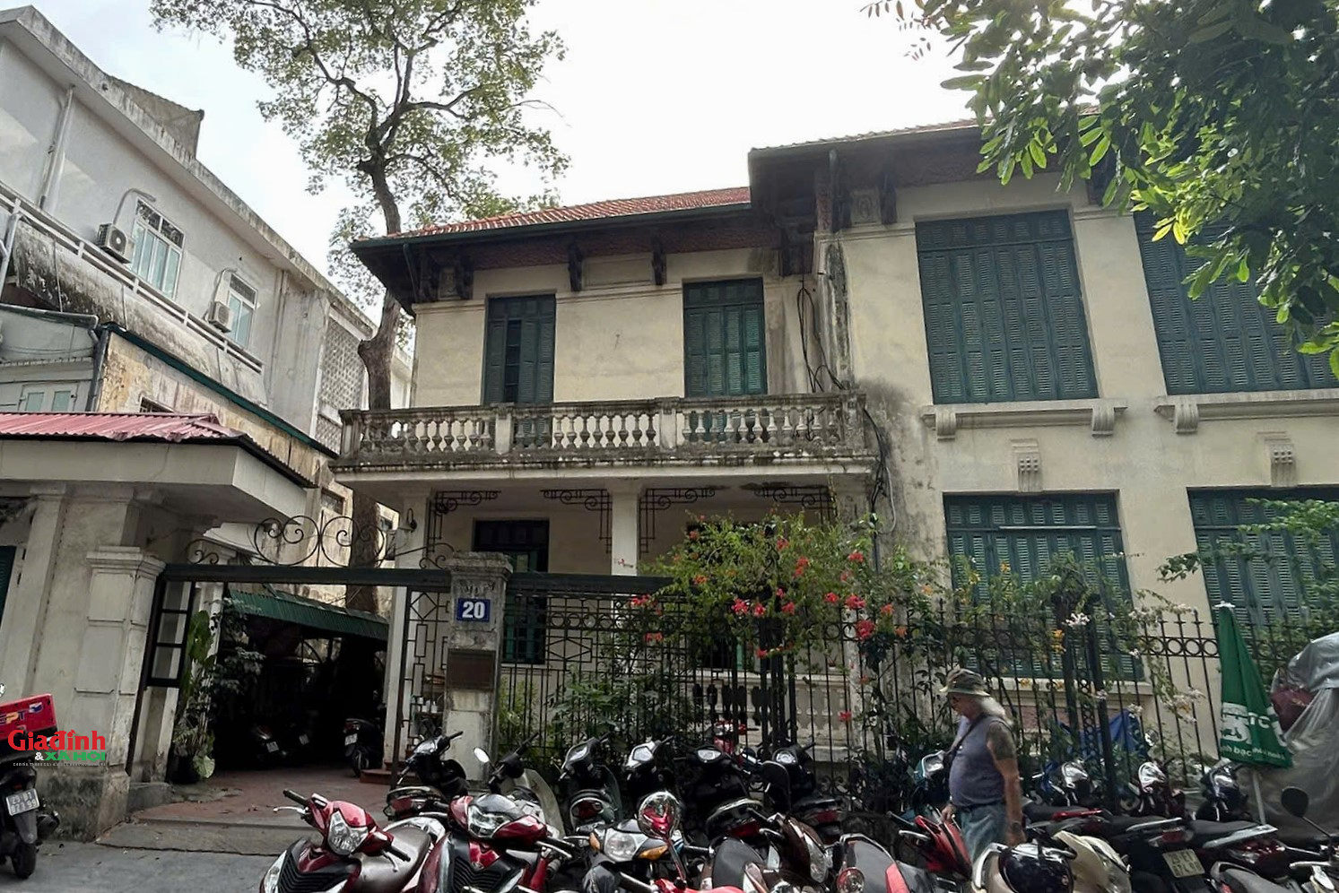 Cận cảnh trụ sở các cơ quan trên 'đất vàng' hồ Hoàn Kiếm chuẩn bị di dời để làm quảng trường- Ảnh 9. Cận cảnh trụ sở các cơ quan trên 'đất vàng' hồ Hoàn Kiếm chuẩn bị di dời để làm quảng trường- Ảnh 9.