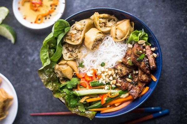 Rau sống ăn kèm bún thịt nướng lại có tác dụng ngăn ung thư ruột kết – bạn có đang bỏ lỡ? - Ảnh 3. Rau sống ăn kèm bún thịt nướng lại có tác dụng ngăn ung thư ruột kết – bạn có đang bỏ lỡ? - Ảnh 3.