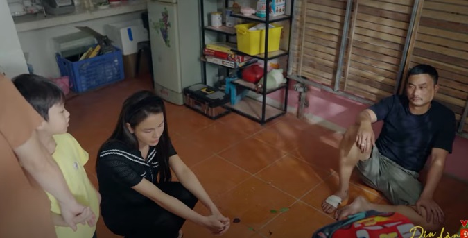 'Dịu dàng màu nắng' tập mới nhất: Xuân Bắc (Duy Hưng) tiếp tục đánh đồng nghiệp, xúc phạm Lan Anh (Lương Thu Trang) - Ảnh 2.