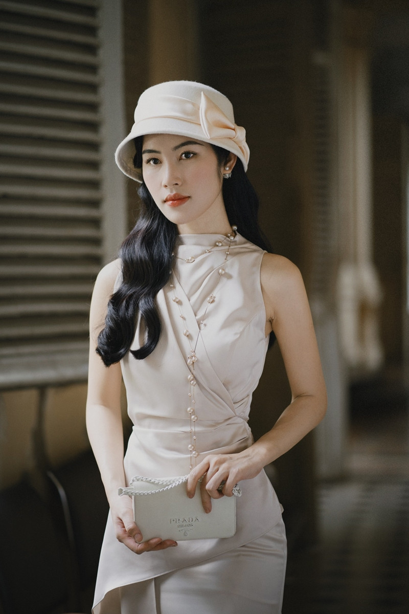 Mỹ nhân cao 1,75m đoạt 2 huy chương Vàng sân khấu, thi hoa hậu vì mê 'Bắc Bling' - Ảnh 16. Mỹ nhân cao 1,75m đoạt 2 huy chương Vàng sân khấu, thi hoa hậu vì mê 'Bắc Bling' - Ảnh 16.