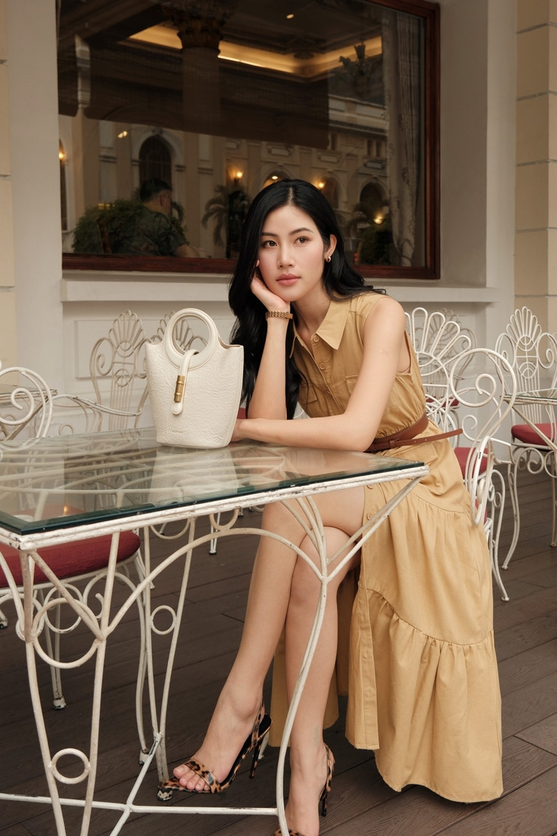 Mỹ nhân cao 1,75m đoạt 2 huy chương Vàng sân khấu, thi hoa hậu vì mê 'Bắc Bling' - Ảnh 19. Mỹ nhân cao 1,75m đoạt 2 huy chương Vàng sân khấu, thi hoa hậu vì mê 'Bắc Bling' - Ảnh 19.