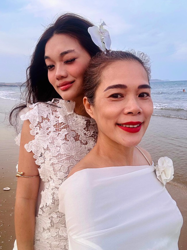 Ca sĩ Việt hiện là 'đại gia ngầm" showbiz nói thẳng một điều với con gái, khiến cộng đồng mạng hết lòng tán thưởng- Ảnh 1. Ca sĩ Việt hiện là 'đại gia ngầm" showbiz nói thẳng một điều với con gái, khiến cộng đồng mạng hết lòng tán thưởng- Ảnh 1.