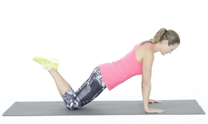8 biến thể Plank giúp giảm mỡ toàn thân, bụng săn chắc siêu đẹp- Ảnh 9. 8 biến thể Plank giúp giảm mỡ toàn thân, bụng săn chắc siêu đẹp- Ảnh 9.
