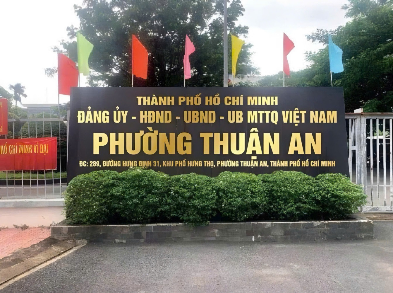 Thực hư hình ảnh bảng hiệu trụ sở phường Thuận An thuộc TPHCM - Ảnh 1. Thực hư hình ảnh bảng hiệu trụ sở phường Thuận An thuộc TPHCM - Ảnh 1.