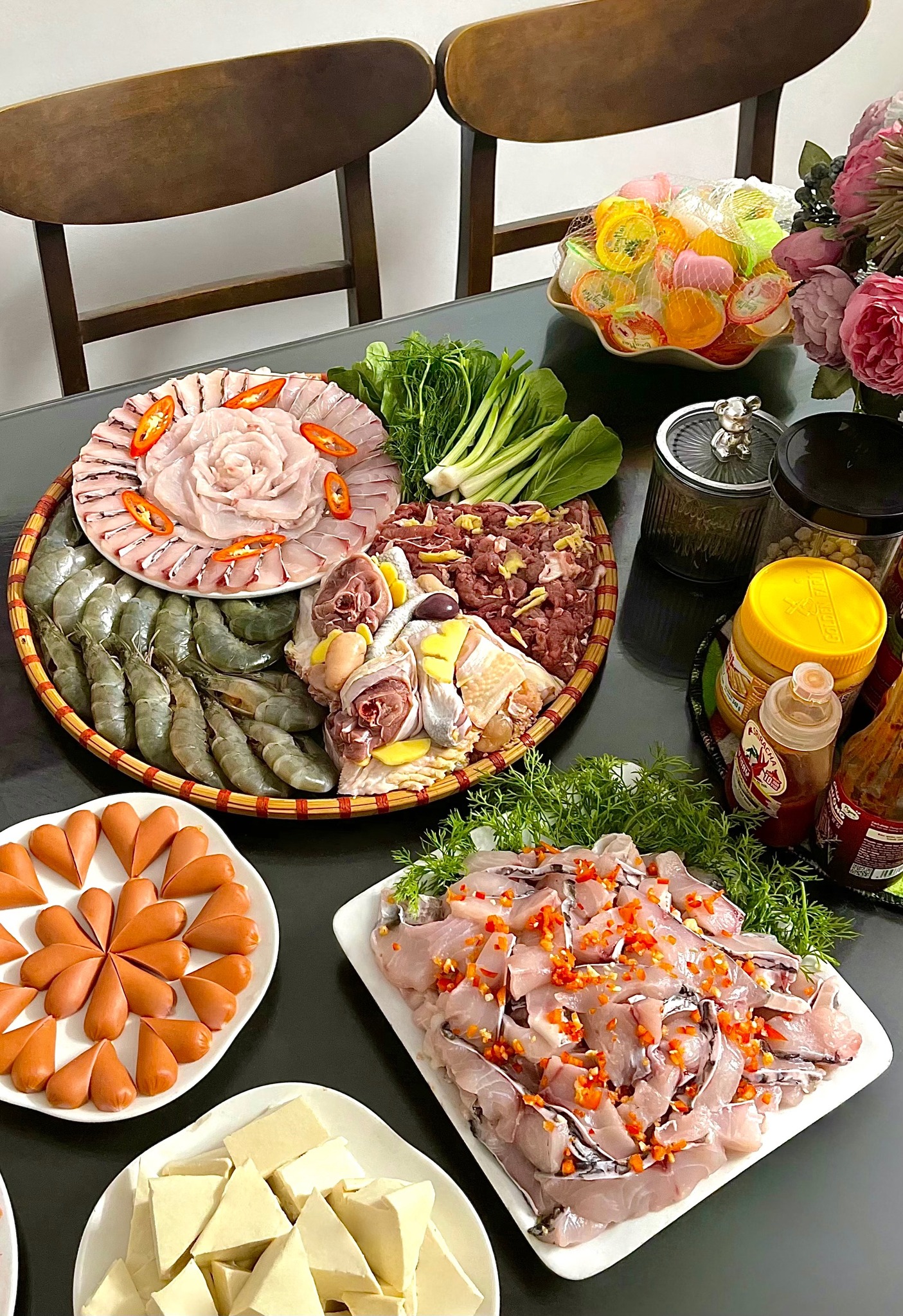Hôm nay ăn gì? Bà nội trợ Gen Z bày 23+ mâm cơm gia đình 'đẹp như tranh vẽ' khiến chồng cứ tan làm là vội về nhà- Ảnh 19. Hôm nay ăn gì? Bà nội trợ Gen Z bày 23+ mâm cơm gia đình 'đẹp như tranh vẽ' khiến chồng cứ tan làm là vội về nhà- Ảnh 19.