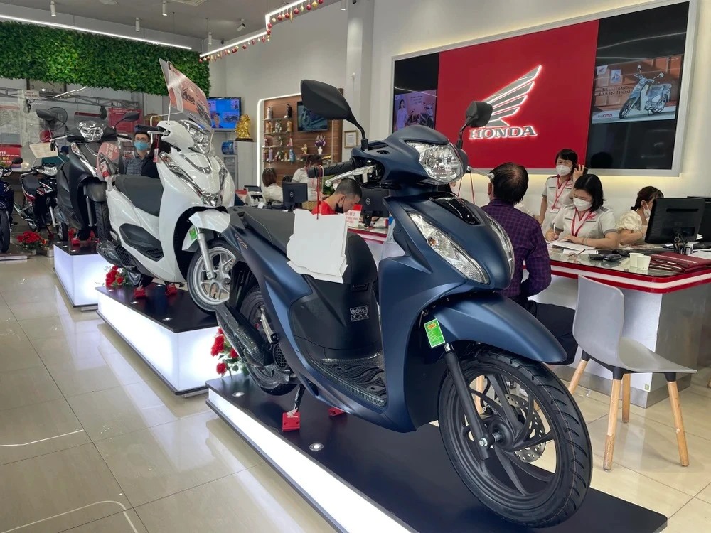 Giá xe máy Honda mới nhất giảm mạnh, SH, Vision rẻ chưa từng có, nhiều mẫu thấp hơn đề xuất 10 triệu đồng - Ảnh 2. Giá xe máy Honda mới nhất giảm mạnh, SH, Vision rẻ chưa từng có, nhiều mẫu thấp hơn đề xuất 10 triệu đồng - Ảnh 2.