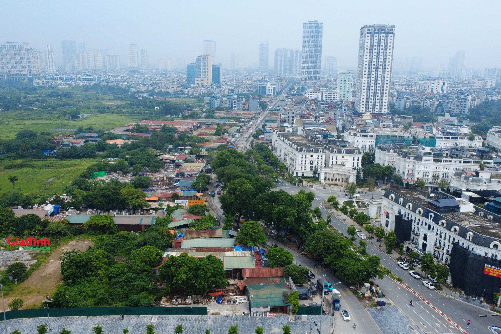Hiện trạng tuyến đường dài 2 km nối 2 quận ở Hà Nội dang dở gần 10 năm- Ảnh 1. Hiện trạng tuyến đường dài 2 km nối 2 quận ở Hà Nội dang dở gần 10 năm- Ảnh 1.