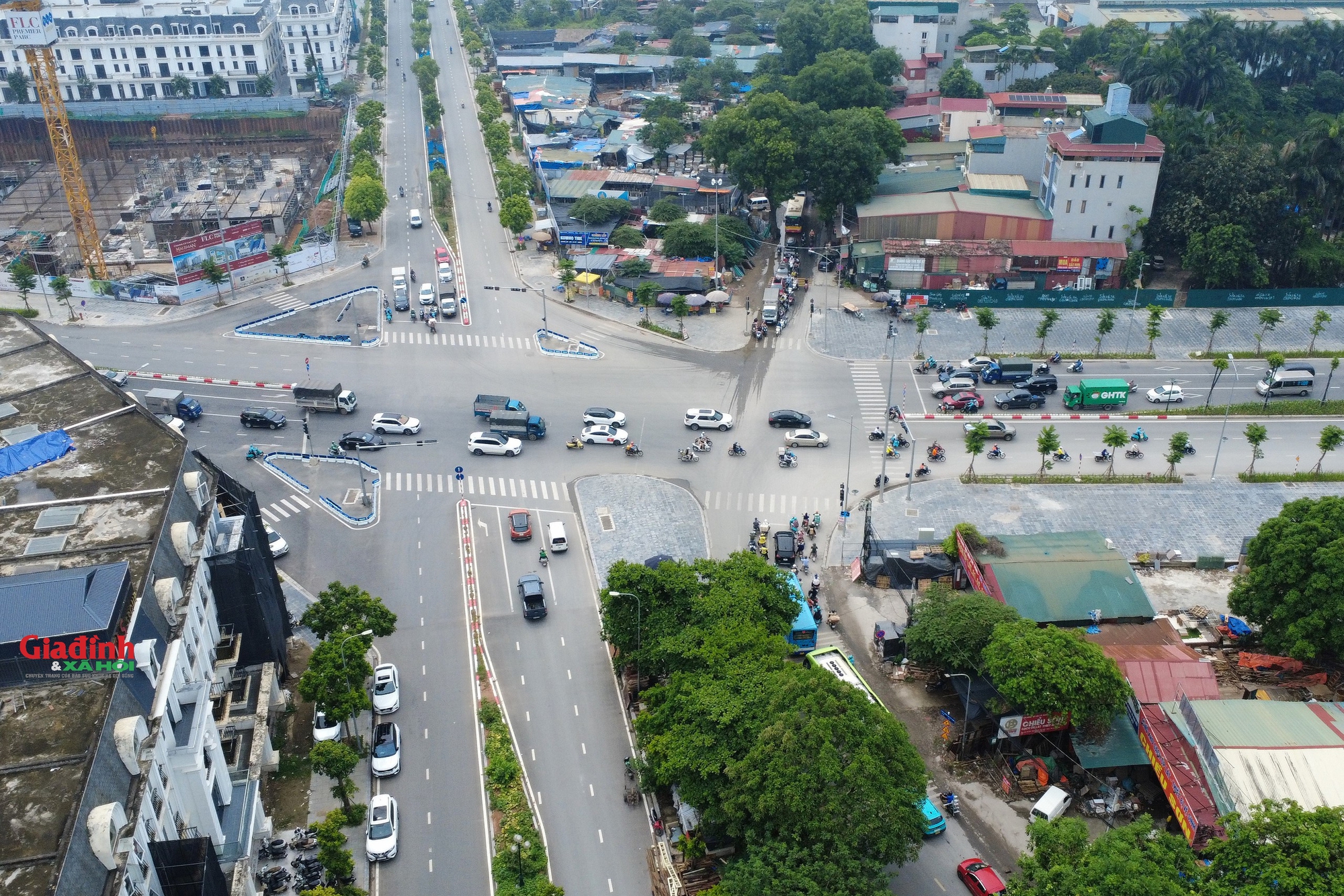 Hiện trạng tuyến đường dài 2 km nối 2 quận ở Hà Nội dang dở gần 10 năm- Ảnh 12. Hiện trạng tuyến đường dài 2 km nối 2 quận ở Hà Nội dang dở gần 10 năm- Ảnh 12.