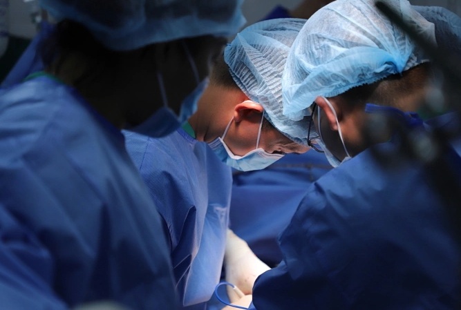 Tin sáng 17/6: Thông tin mới nhất vụ 2 người vùng cao bị thu 4,2 triệu đồng cho 1 cuốc taxi; sân bay Thọ Xuân tạm dừng khai thác do liên tiếp có vật thể lạ- Ảnh 5.