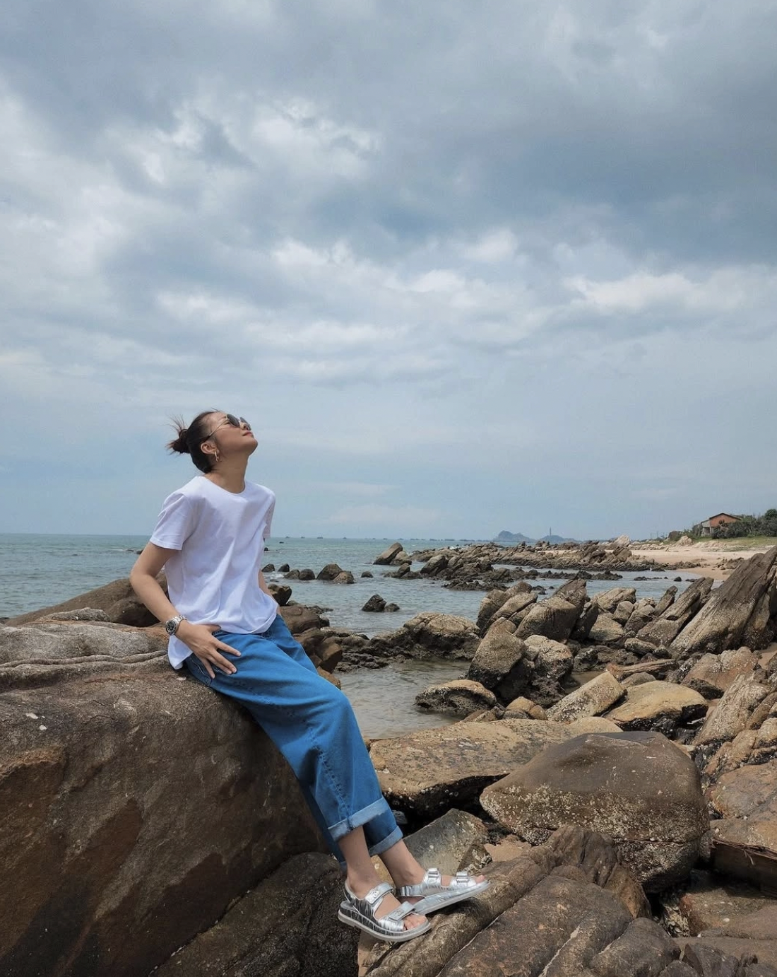 Thanh Hằng diện đồ mùa hè 'cực cháy'- Ảnh 7. Thanh Hằng diện đồ mùa hè 'cực cháy'- Ảnh 7.