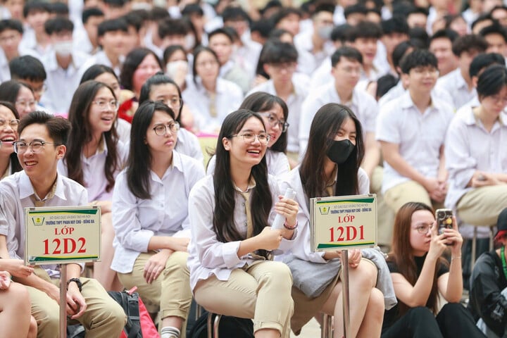 Học ngành Kế toán có lo bị AI thay thế trong tương lai? - Ảnh 1. Học ngành Kế toán có lo bị AI thay thế trong tương lai? - Ảnh 1.