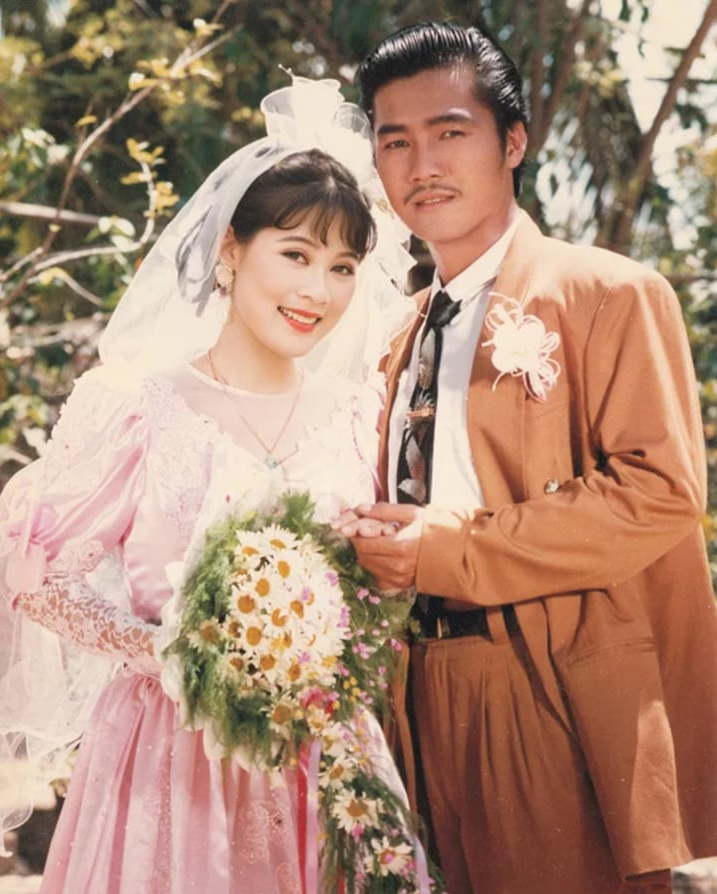 Nữ diễn viên từng nhận cát-xê hơn 10 cây vàng mỗi vai diễn, đang đỉnh cao chọn ở ẩn, nhan sắc gây bất ngờ ở tuổi U60- Ảnh 7.