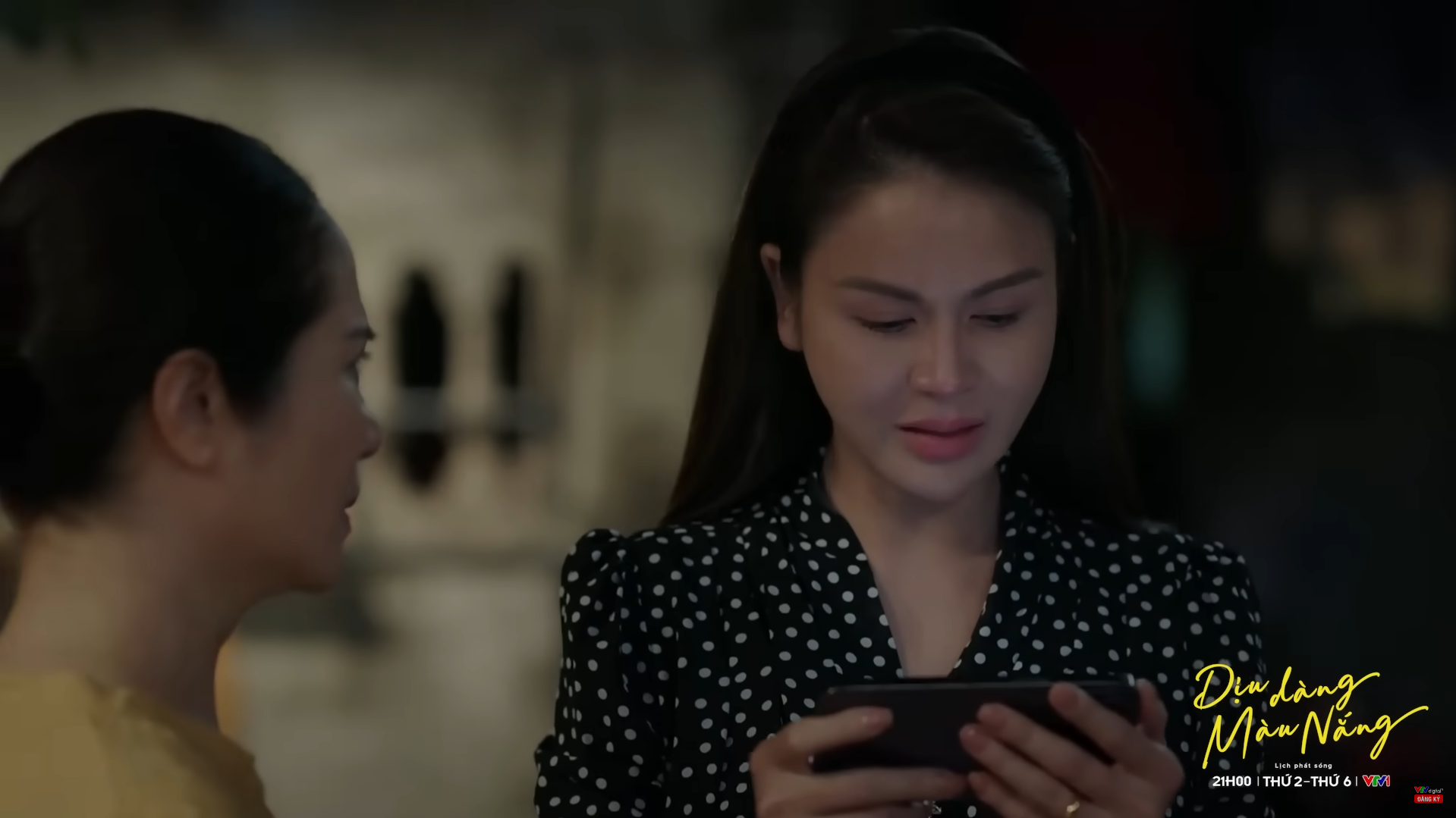 'Dịu dàng màu nắng' mới nhất (tập 12): Bé Khoai bỏ đi, Lan Anh và Bắc gay gắt đổ lỗi cho nhau- Ảnh 3. 'Dịu dàng màu nắng' mới nhất (tập 12): Bé Khoai bỏ đi, Lan Anh và Bắc gay gắt đổ lỗi cho nhau- Ảnh 3.